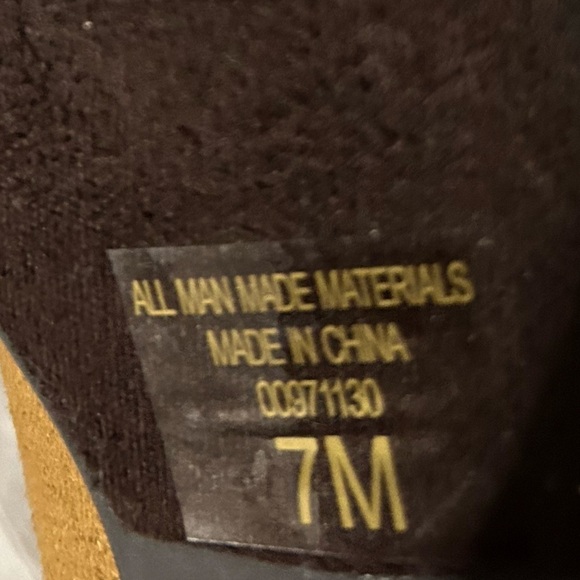 Shi By Journey Womens Rain Tan Stacked Heel Ankle Bootie Tan Nubuck Size 7 M - Picture 6 of 8